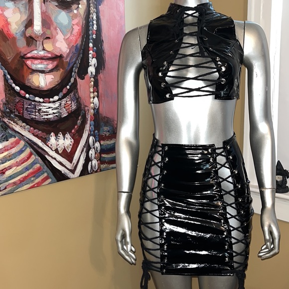 Goth laced pleather faux leather mini skirt top dominatrix rave club cyber crop - Picture 1 of 15